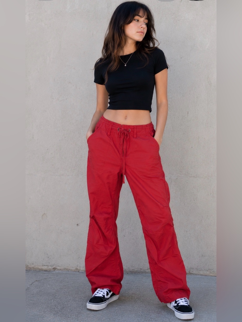 IZod red utility cargo pants. Women’s size 10, can be worn as pants or Capri.
